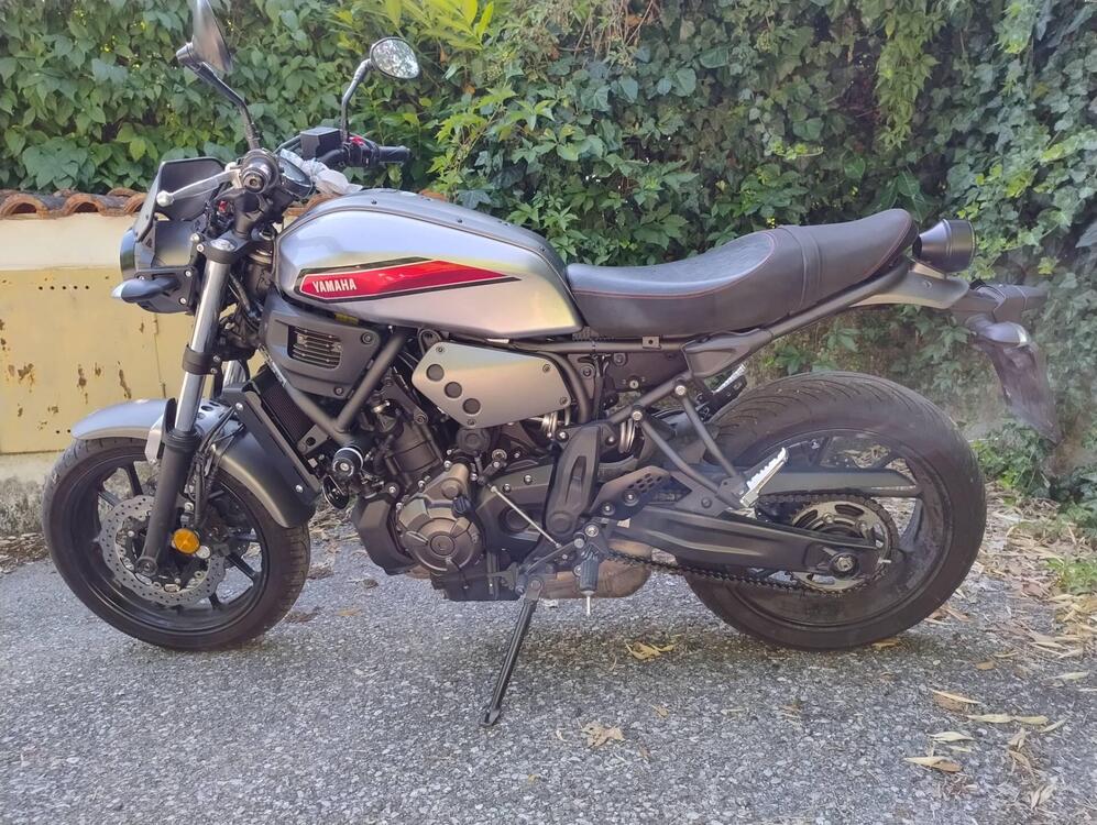 Yamaha XSR 700 ABS (2016 - 20) (4)