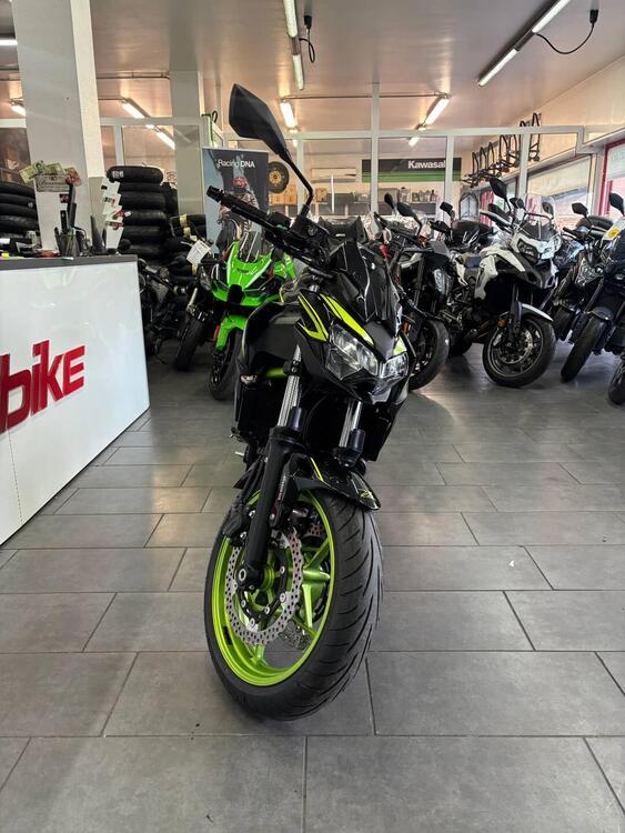 Kawasaki Z 650 (2021 - 24) (3)
