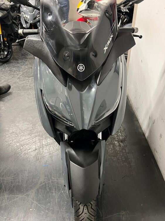 Yamaha X-Max 300 Tech Max (2021 - 24) (3)