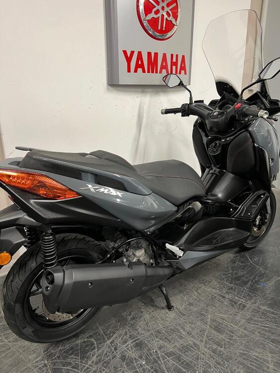 Yamaha X-Max 300 Tech Max (2021 - 24) (4)