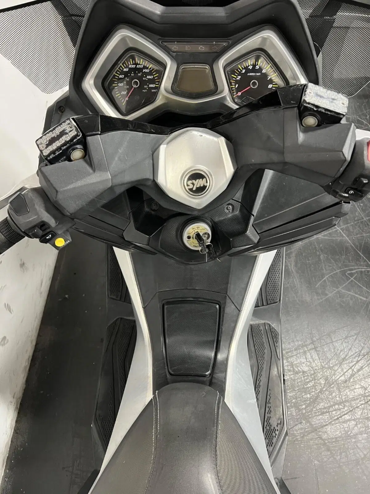 Sym Cruisym 300 (2017 - 20) (8)