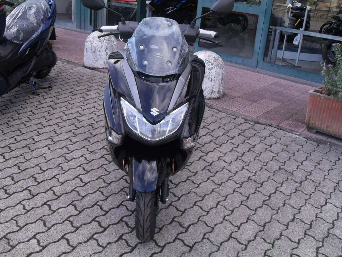 Suzuki Burgman Street 125 Executive (2023 - 26) (2)