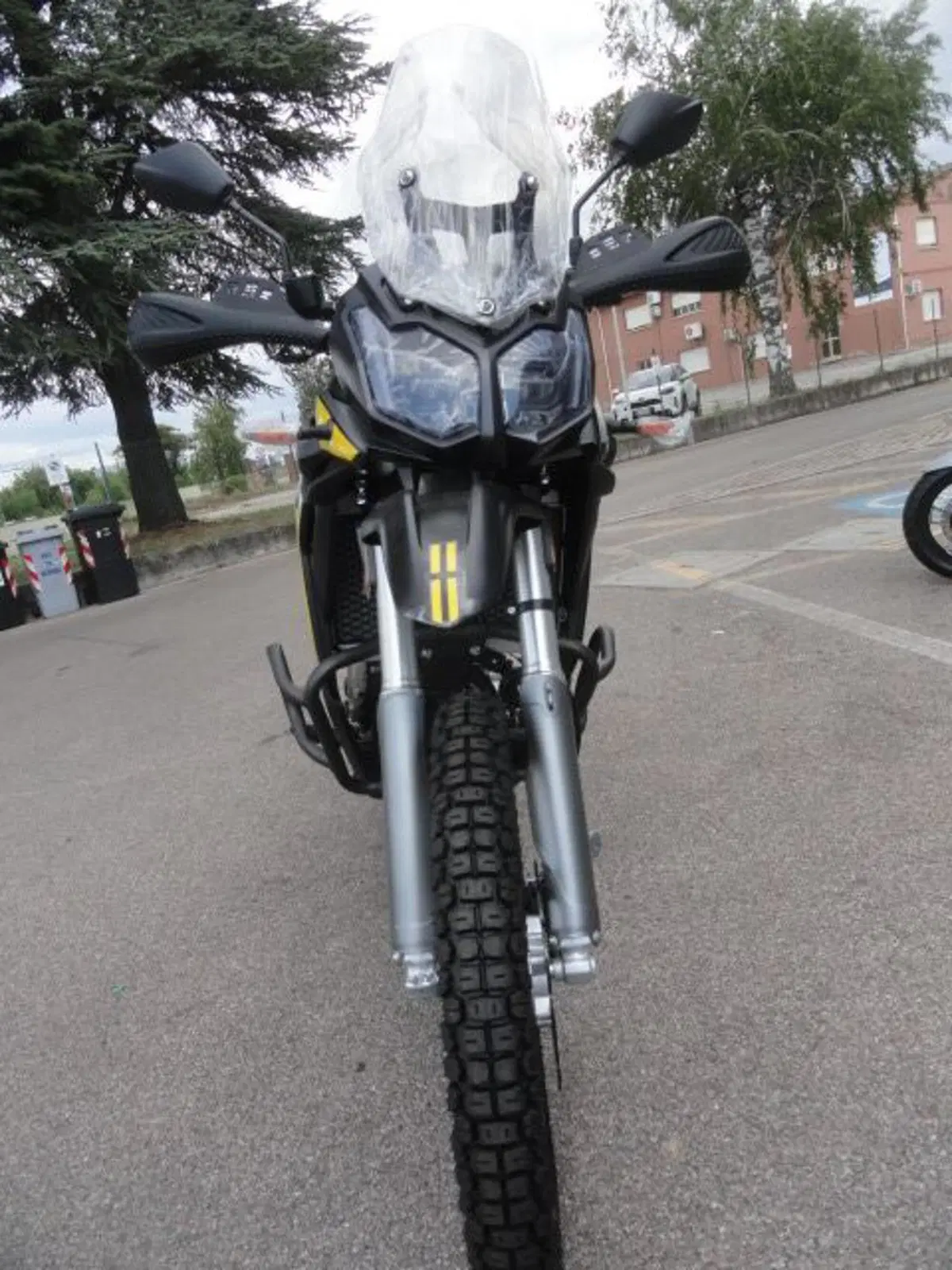 Voge Valico 300 Rally (2022 - 26) (3)