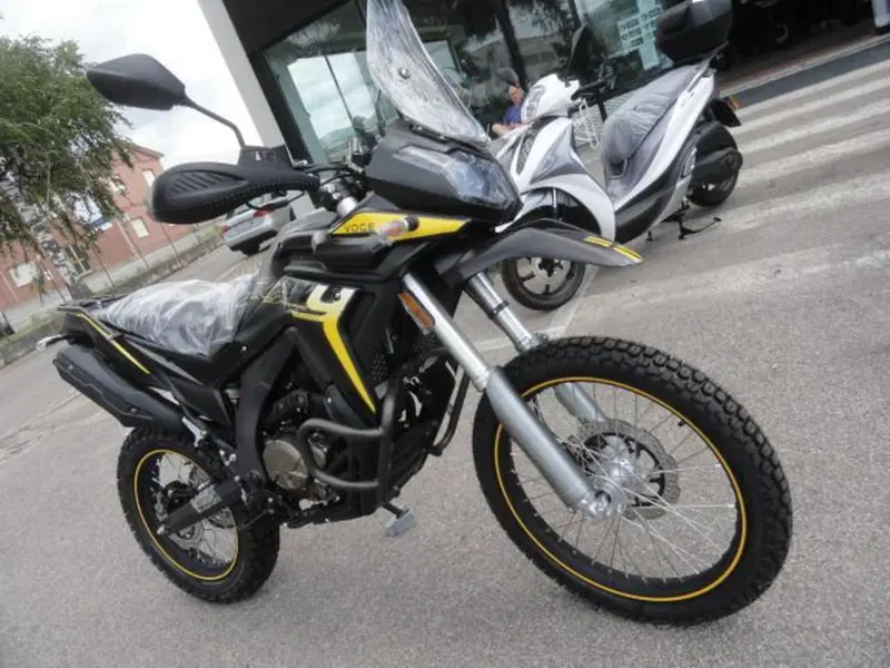 Voge Valico 300 Rally (2022 - 26) (2)