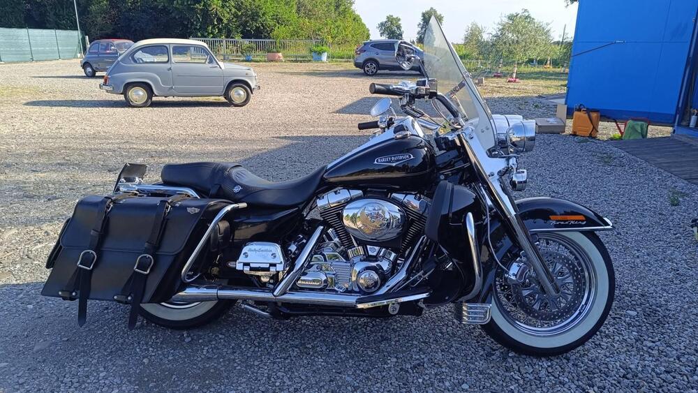 Harley-Davidson 1800 Road King (2007) - FLHRSE (2)