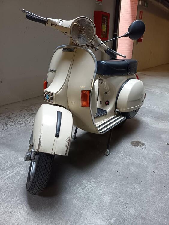 Piaggio vespa  p 200 e (2)
