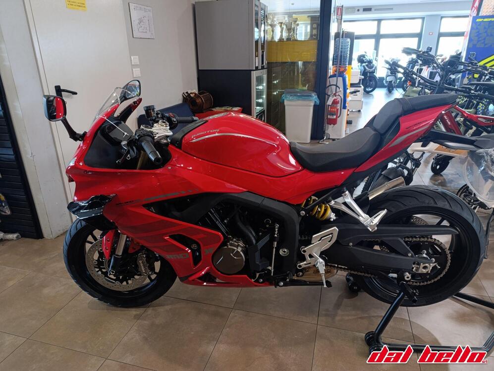 QJ Motor SRK 800 RR (2025) (3)