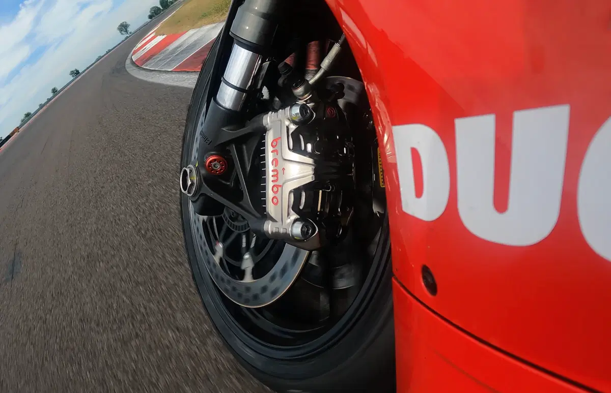Impianto frenante Brembo (13)