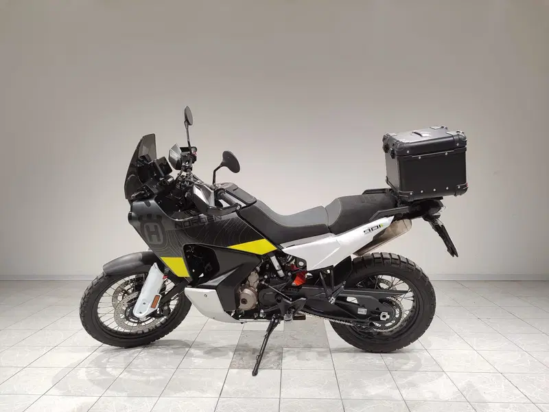 Husqvarna Norden 901 (2022 - 26) (2)