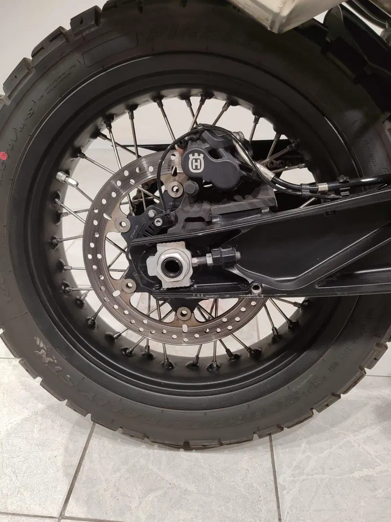 Husqvarna Norden 901 (2022 - 26) (10)