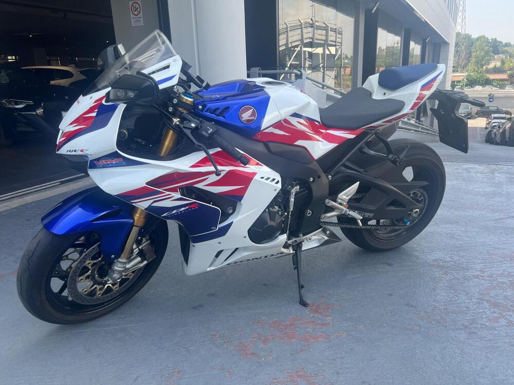 Honda CBR 1000 RR-R Fireblade SP 30th Anniversary (2022 - 23)