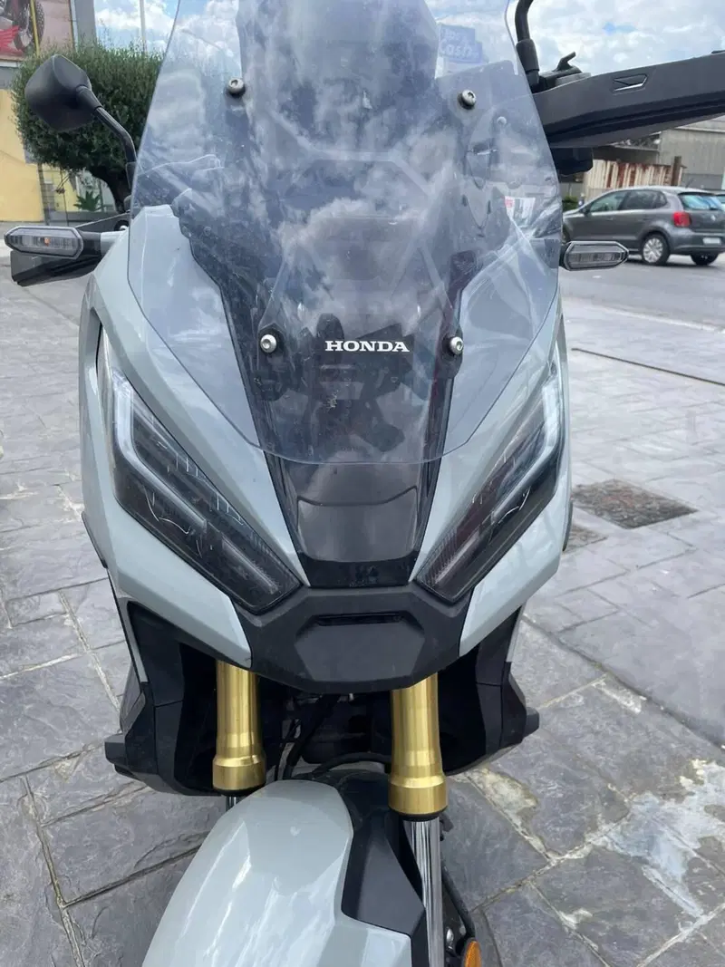Honda X-ADV 750 DCT (2021 - 24) (9)