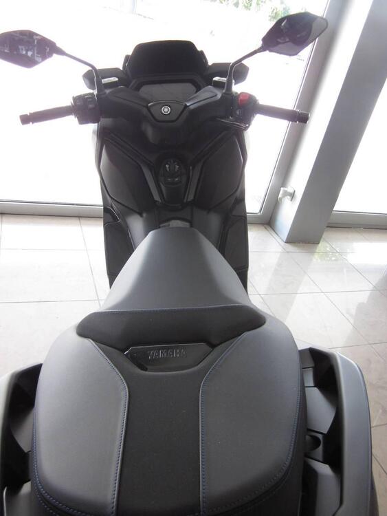 Yamaha X-Max 300 (2025) (3)
