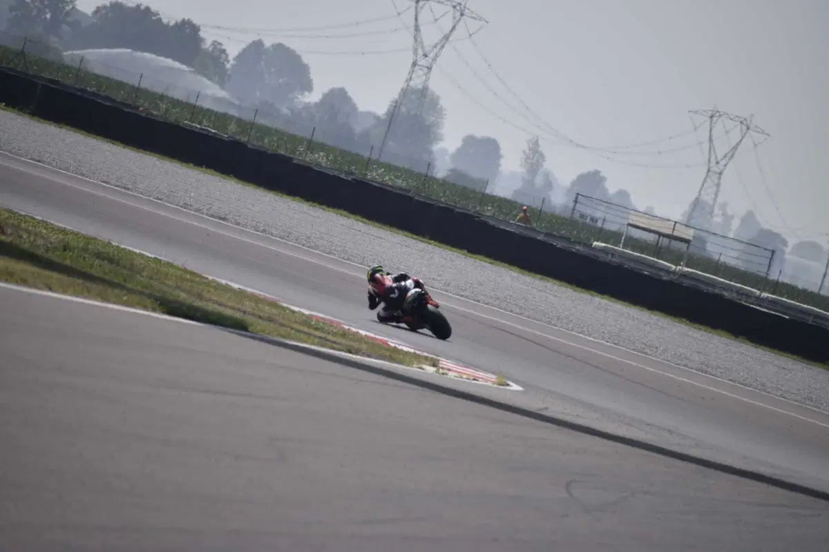 Noale 6.6 TEST: l'Aprilia RS 660 da 128 cv e 146 kg! La prova in pista [VIDEO E GALLERY] (4)