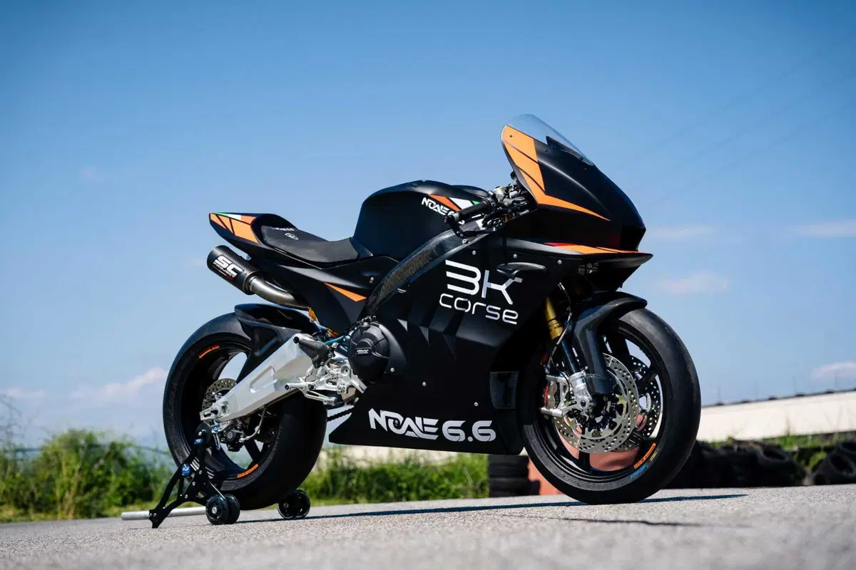 Noale 6.6 TEST: l'Aprilia RS 660 da 128 cv e 146 kg! La prova in pista [VIDEO E GALLERY] (8)
