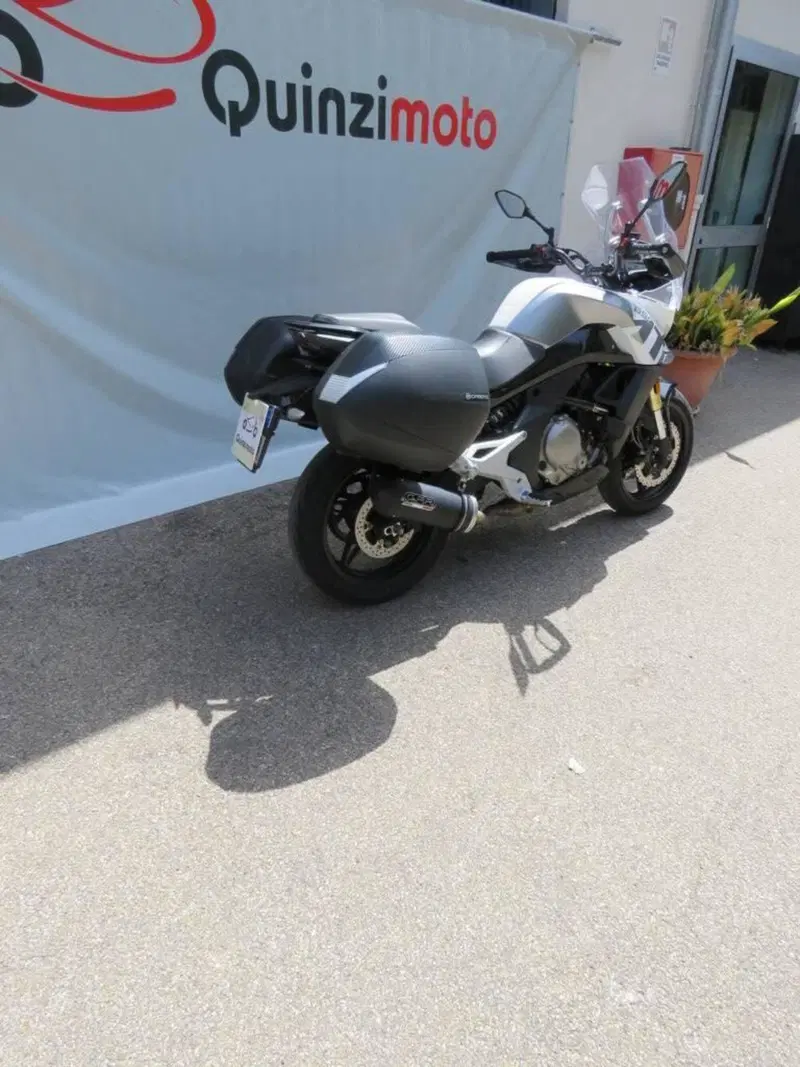 CFMOTO 650MT (2021 - 24) (12)