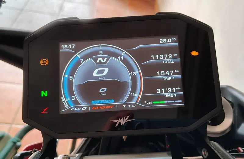 MV Agusta Brutale 1000 RS (2022 - 26) (6)