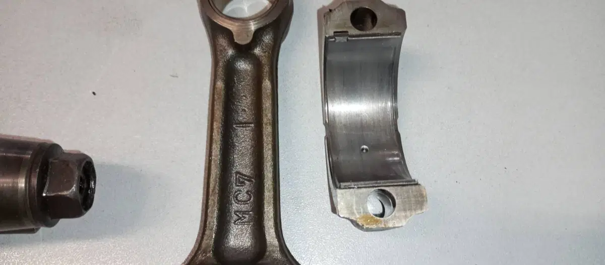 ALBERO MOTORE E BIELLE HONDA CX500 TURBO (8)
