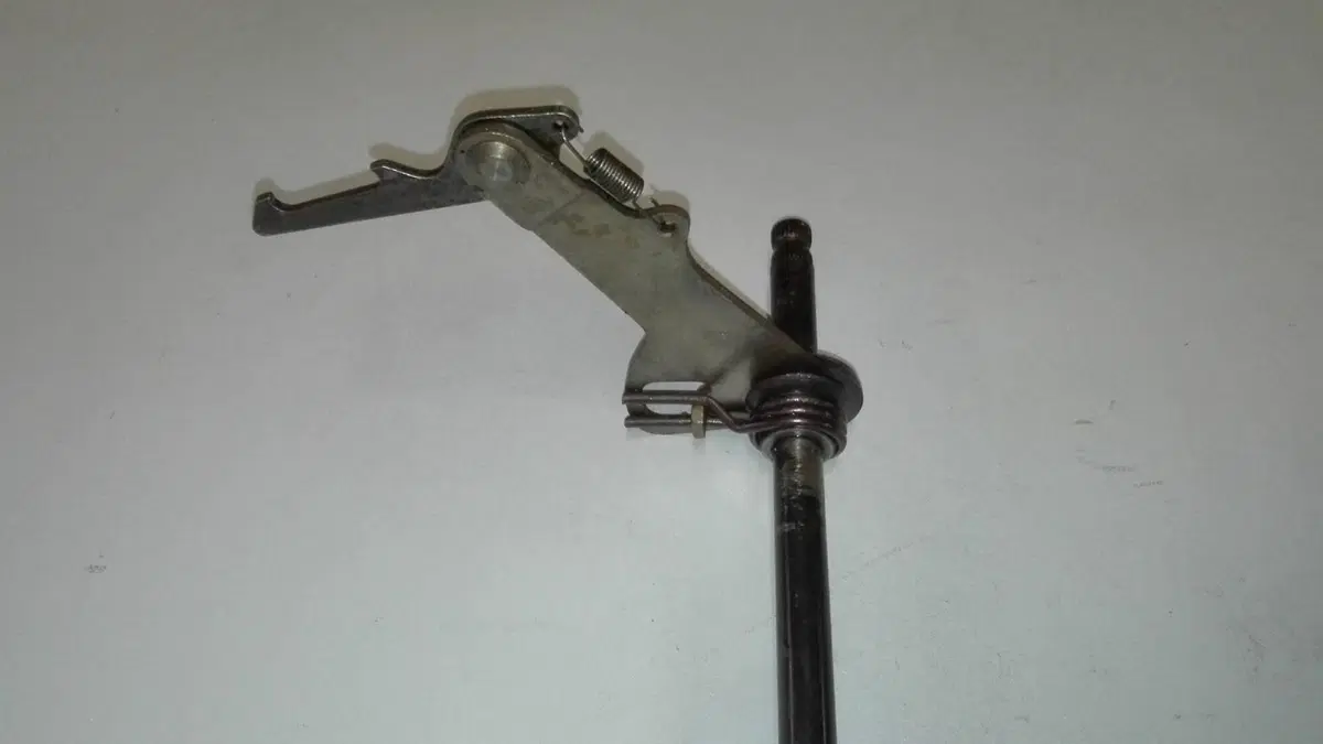 ALBERO SELETTORE CAMBIO KAWASAKI 500 H1 MACH3 (7)