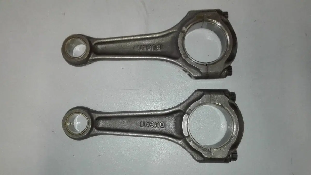 BIELLE DUCATI MONSTER 900 (4)
