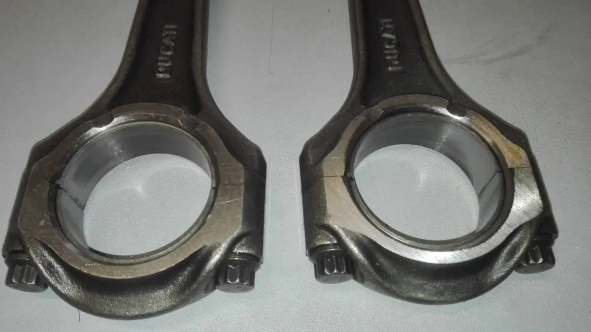 BIELLE DUCATI MONSTER 900 (5)