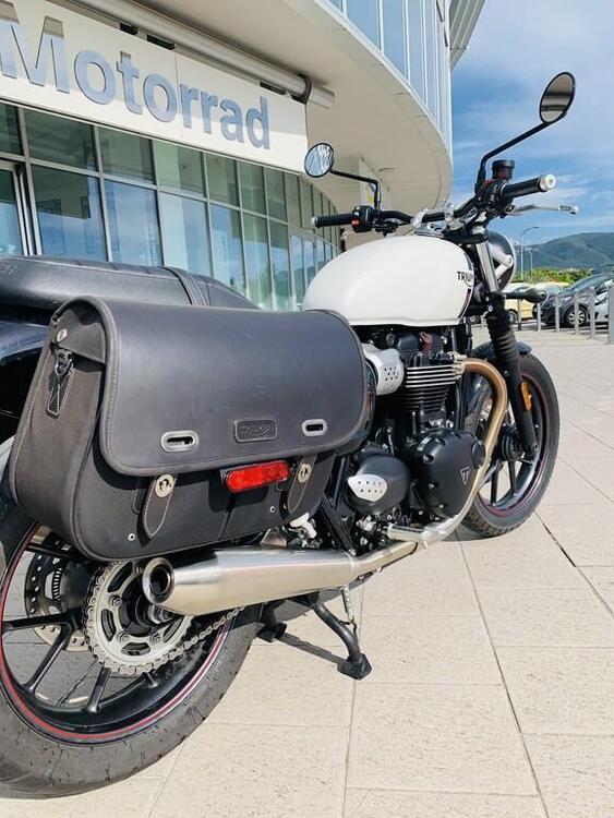 Triumph Street Twin 900 (2017 - 18) (4)