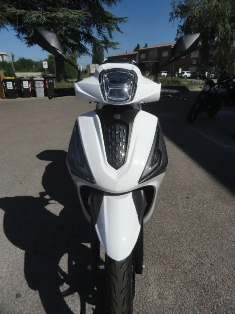 Morbidelli SC125LX (2024 - 26) (3)