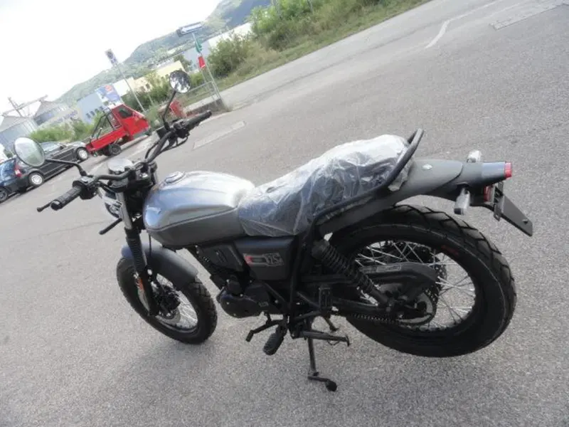 Keeway Motor X-Light 125 (2023 - 26) (6)