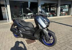Yamaha X-Max 300 (2021 - 24) usata
