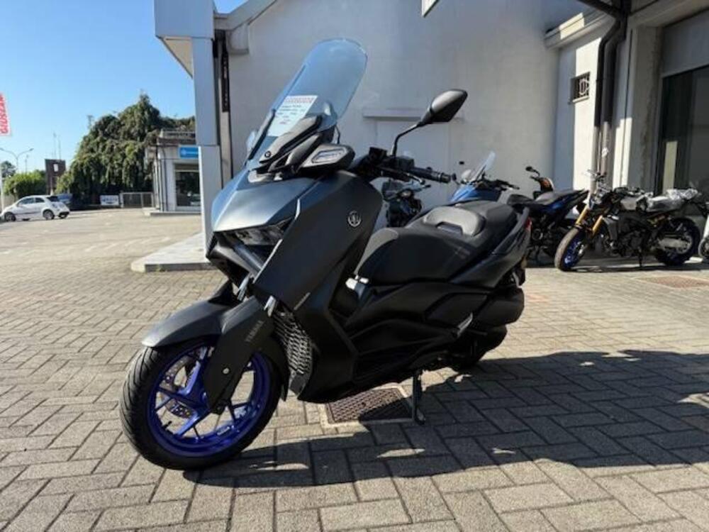 Yamaha X-Max 300 (2021 - 24) (3)