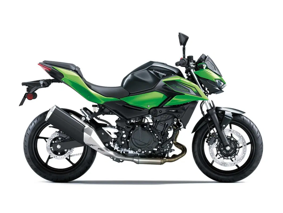 Kawasaki: nuovi colori e livree per le Z 2026 (5)