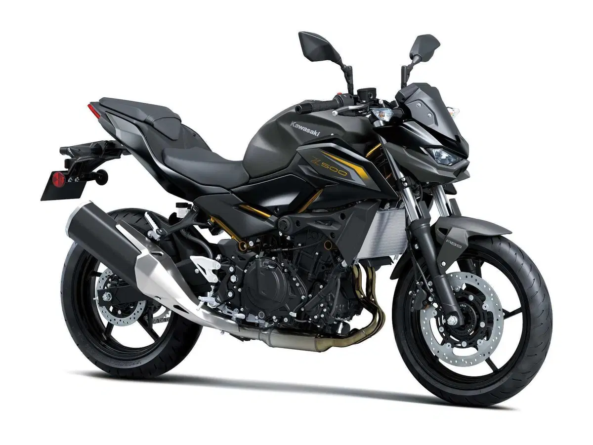 Kawasaki: nuovi colori e livree per le Z 2026 (6)