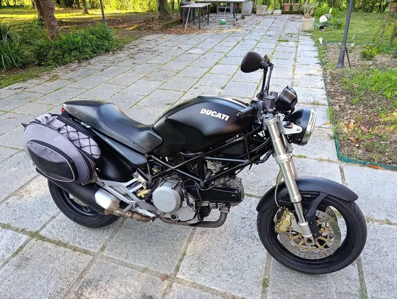 Ducati Monster 620 I.E. Dark (2002)