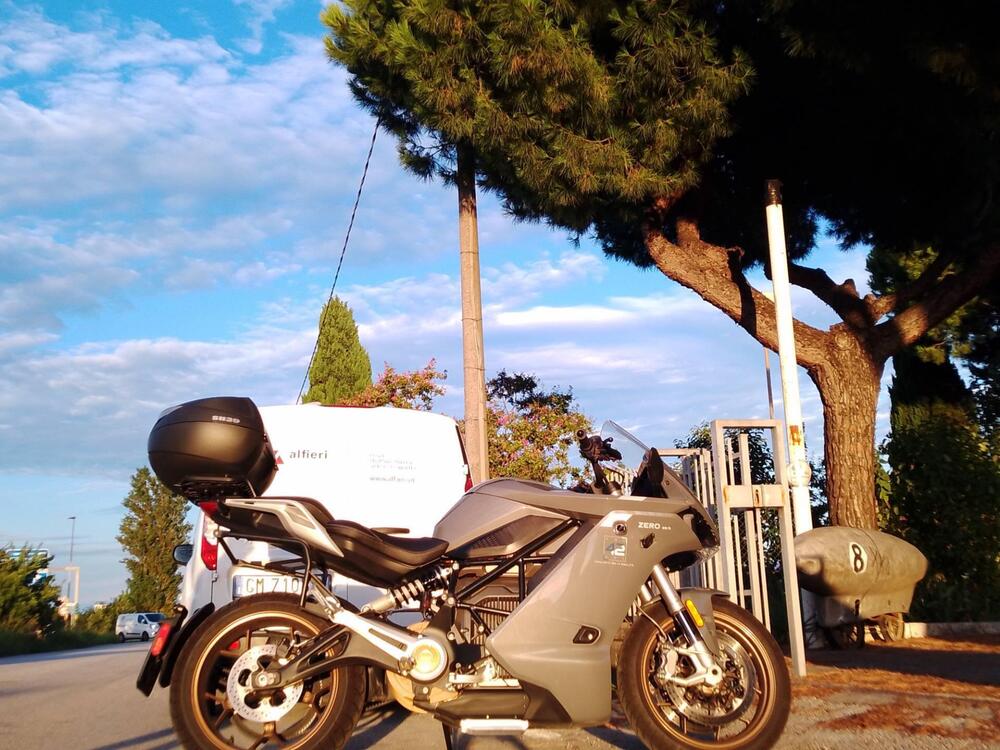 Zero SR-S (2020 - 25) (4)