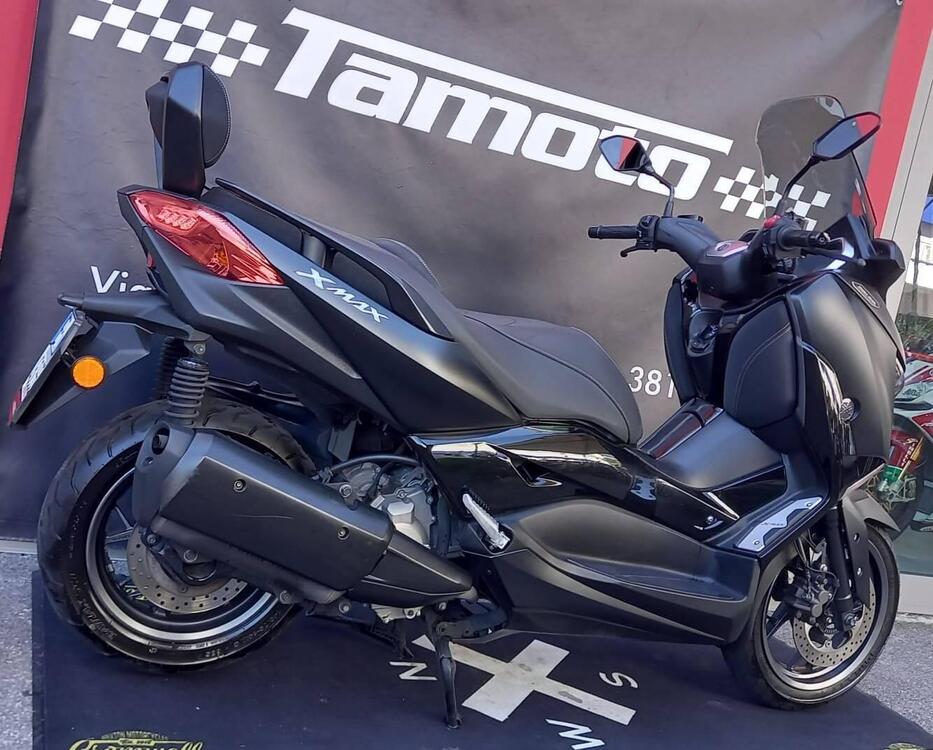 Yamaha X-Max 300 Iron Max (2019 - 20) (2)