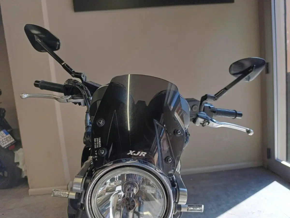Yamaha XJR 1300 (2015 - 17) (7)