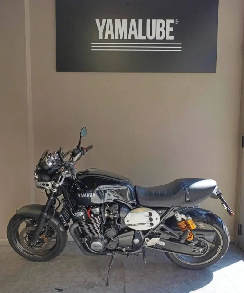 Yamaha XJR 1300 (2015 - 17) (2)