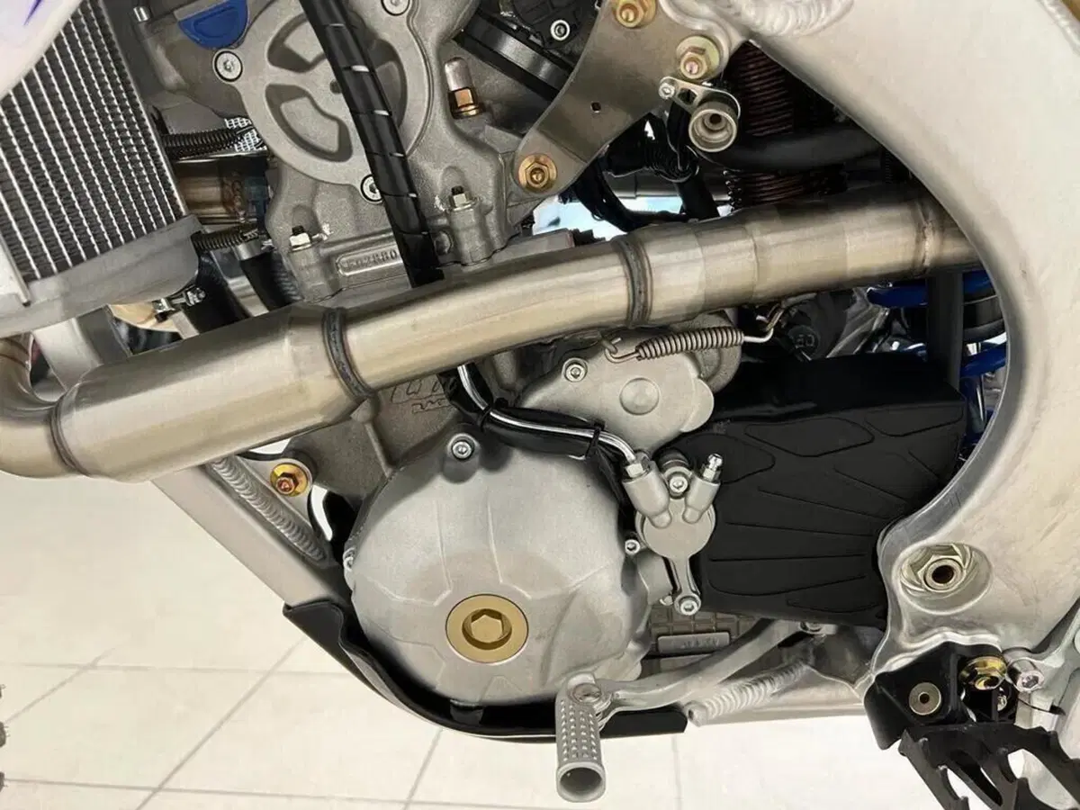Tm Moto EN 250 ES Fi 4T TM Corse (2026) (13)