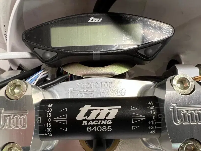 Tm Moto EN 250 ES Fi 4T TM Corse (2026) (7)