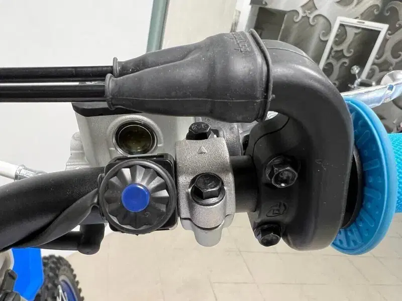 Tm Moto EN 250 ES Fi 4T TM Corse (2026) (9)
