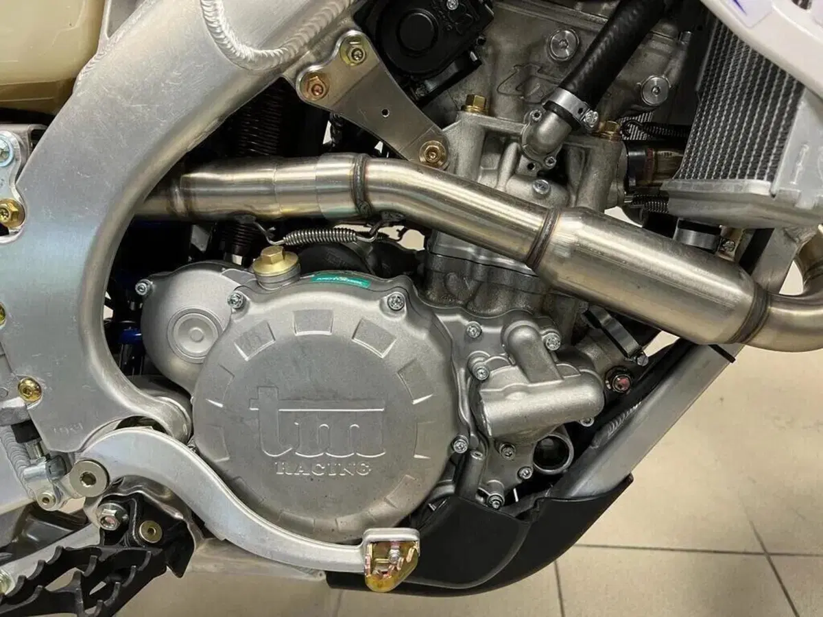 Tm Moto EN 300 ES Fi 4T (2023) (11)