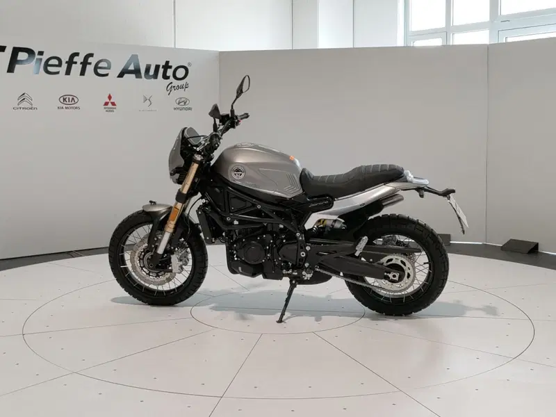 Benelli Leoncino 800 Trail (2022 - 26) (2)