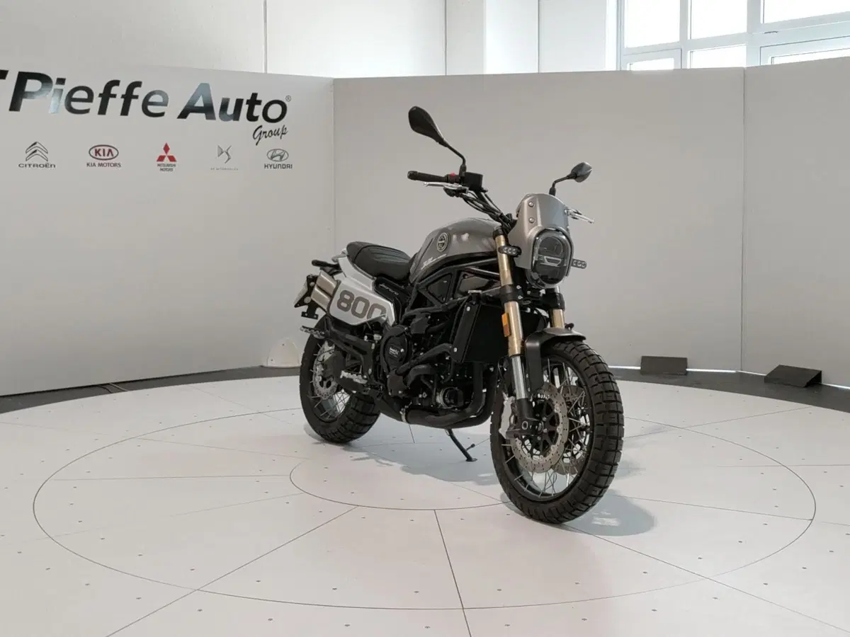 Benelli Leoncino 800 Trail (2022 - 26) (6)