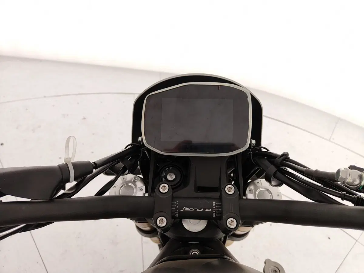 Benelli Leoncino 800 Trail (2022 - 26) (14)