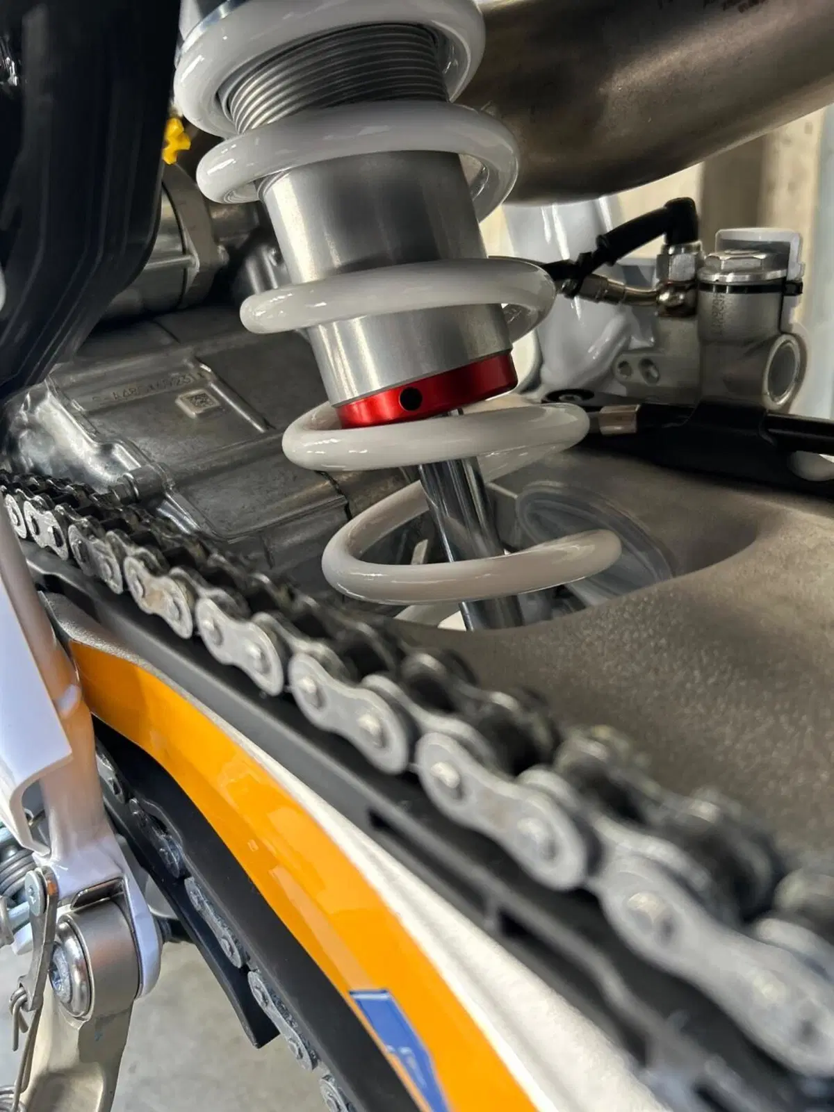 Husqvarna FE 450 Heritage (2025) (11)