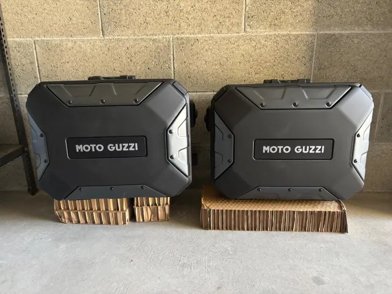 Moto Guzzi V85 TT (2024 - 26) (17)