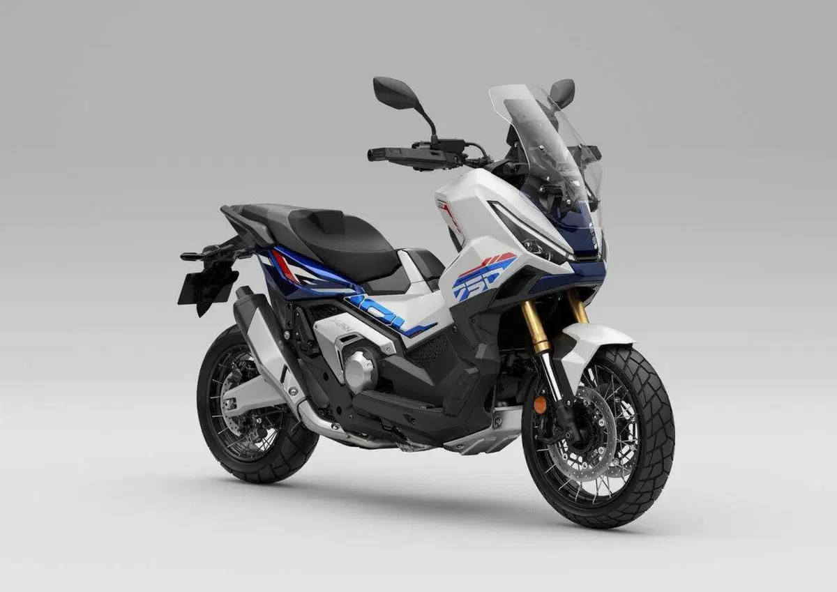 Honda X-ADV e Forza 750 2026: ecco le nuove colorazioni [GALLERY] (6)