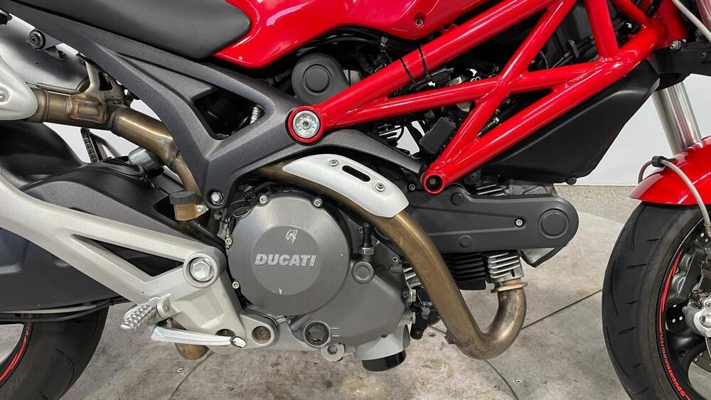 Ducati Monster 696 (2008 - 13) (4)