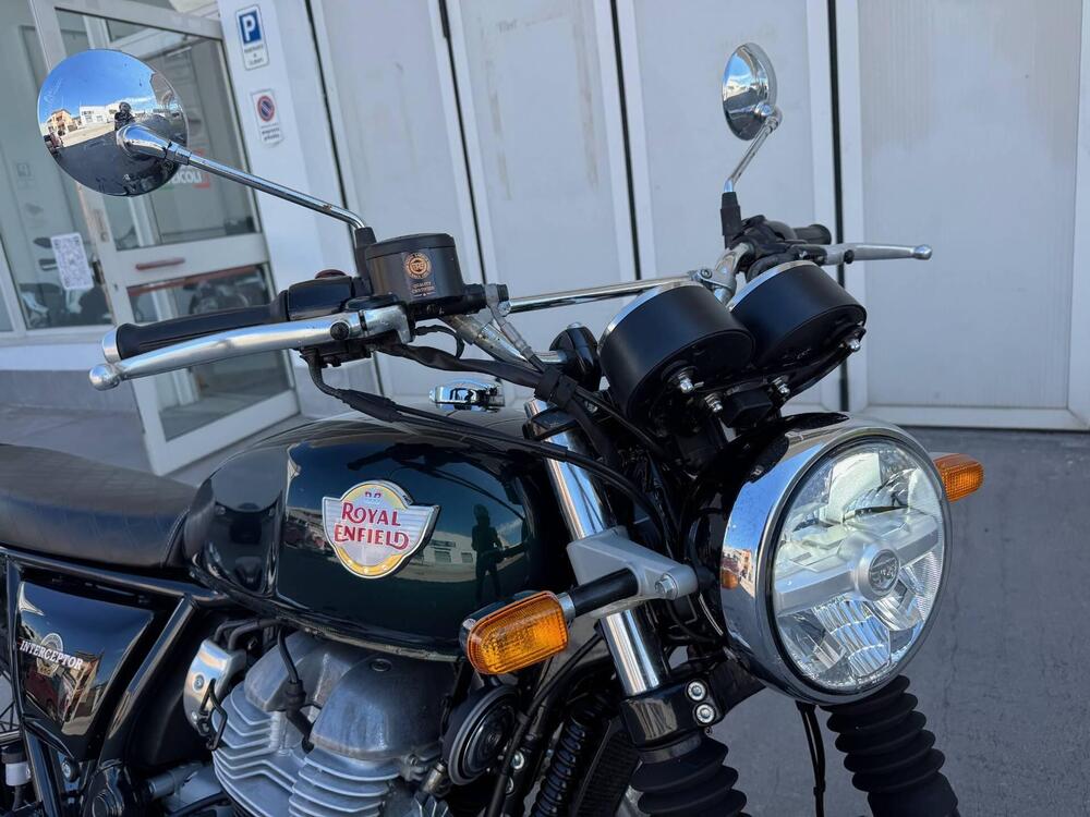 Royal Enfield Interceptor 650 (2021 - 25)