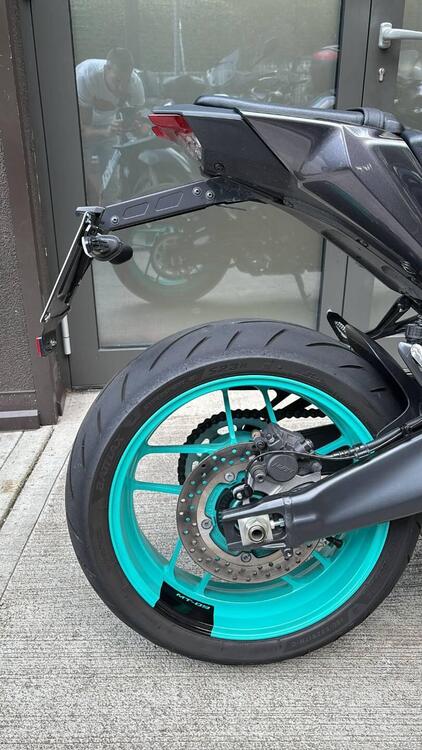 Yamaha MT-09 Y-AMT (2024 - 25) (4)